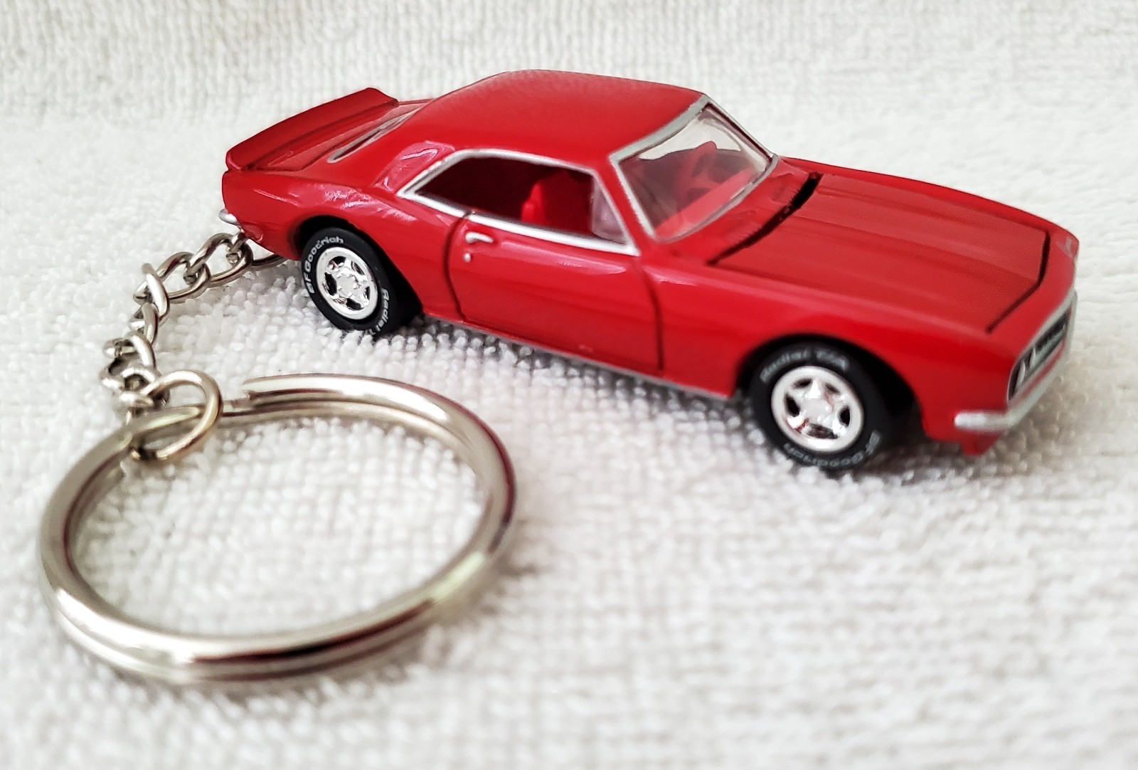 Keychain 1967 Chevy Camaro Coupe Red  \'67 Key Chain