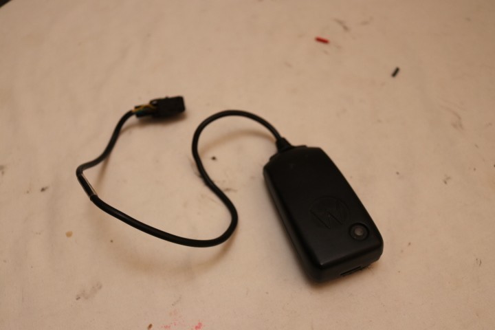 Mercedes Bluetooth Adapter Module B67875855 B6787 5855 Rare PUCK WITH A TAIL Mercedes Bluetooth Adapter Module B67875855 B6787 5855 Rare PUCK WITH A TAIL