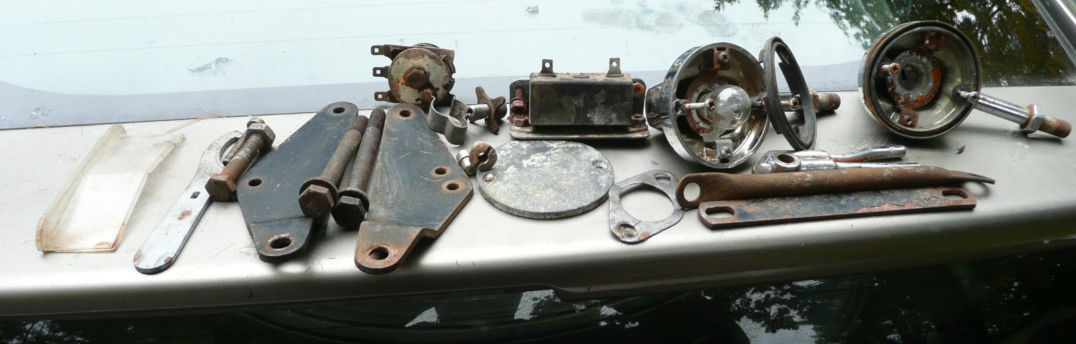 Triumph 650 and 750 Mixed Lot of Small Parts Triumph 650 and 750 Mixed Lot of Small Parts