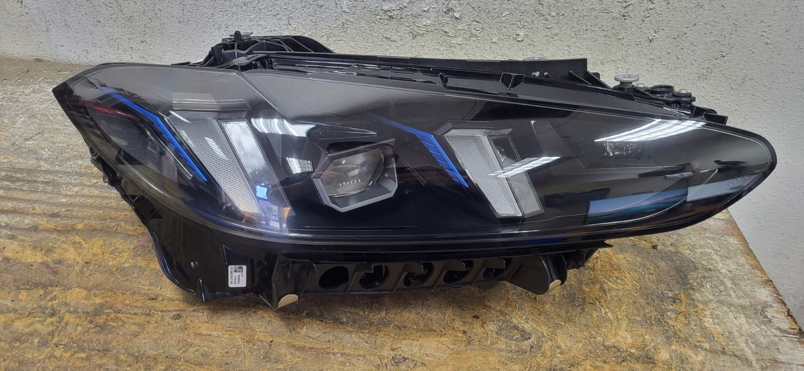 2024-2025 BMW M4 / I4 SERIES HEADLIGHT PASSENGER SIDE LASER LED USED OEM *PN613