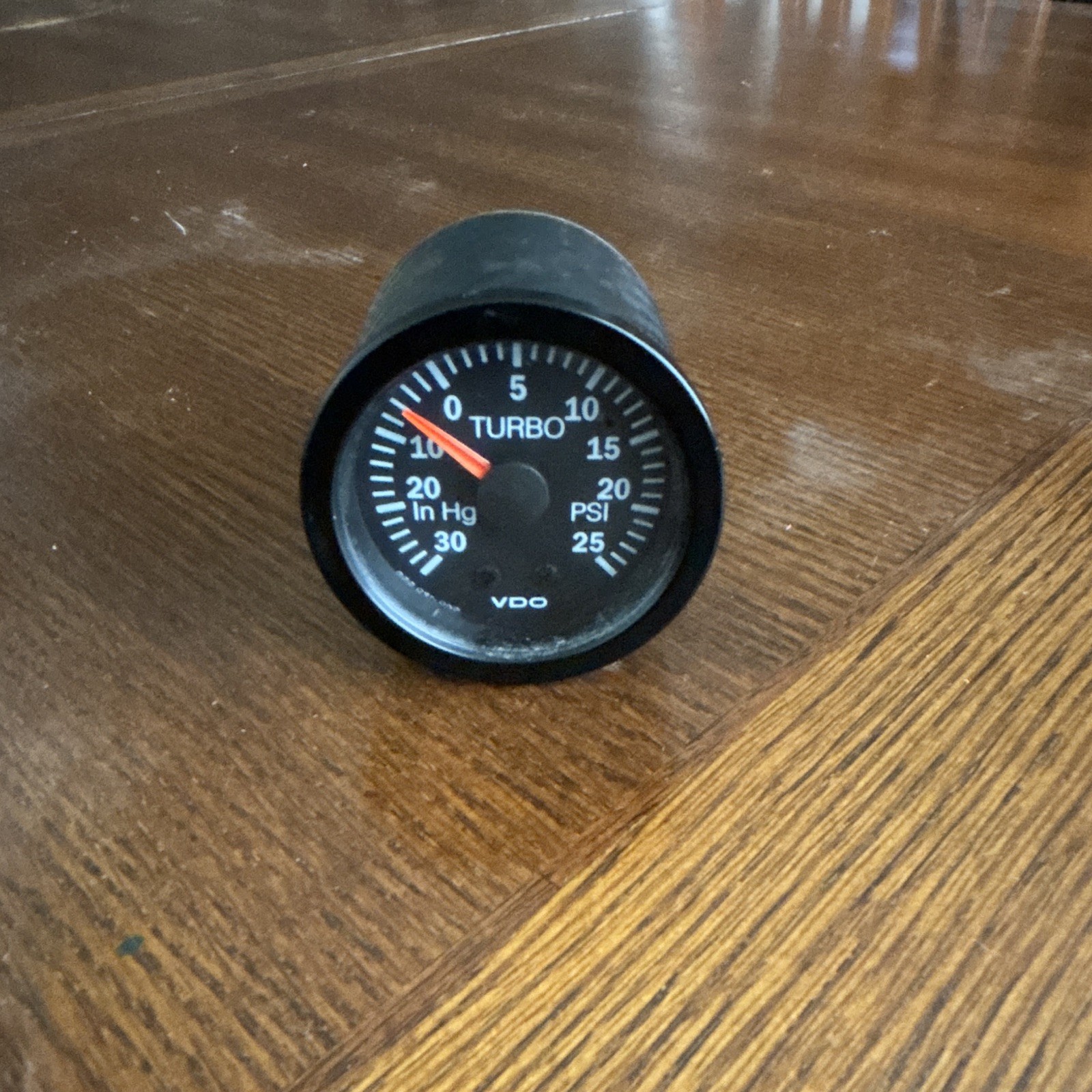VDO Vision Turbo Boost Gauge 150-121 25psi/30 HG