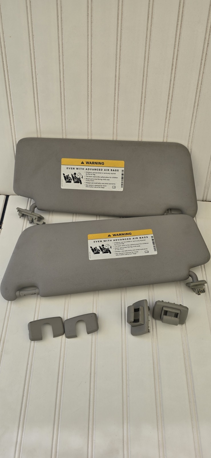 2010-2017 Mercedes E550 E350 Sun Visor Set Left Right gray OEM 2010-2017 Mercedes E550 E350 Sun Visor Set Left Right gray OEM