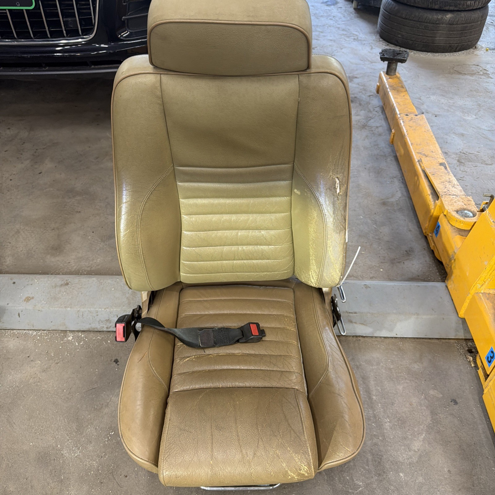 1985-1996 Jaguar Front Left Driver Seat Assembly Tan Leather OEM