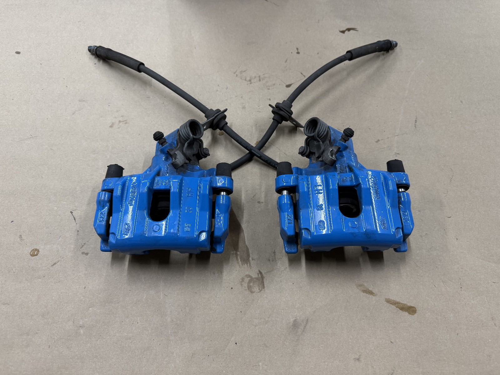2016-2018 Ford Focus RS Rear Brake Calipers - OEM 2016-2018 Ford Focus RS Rear Brake Calipers - OEM