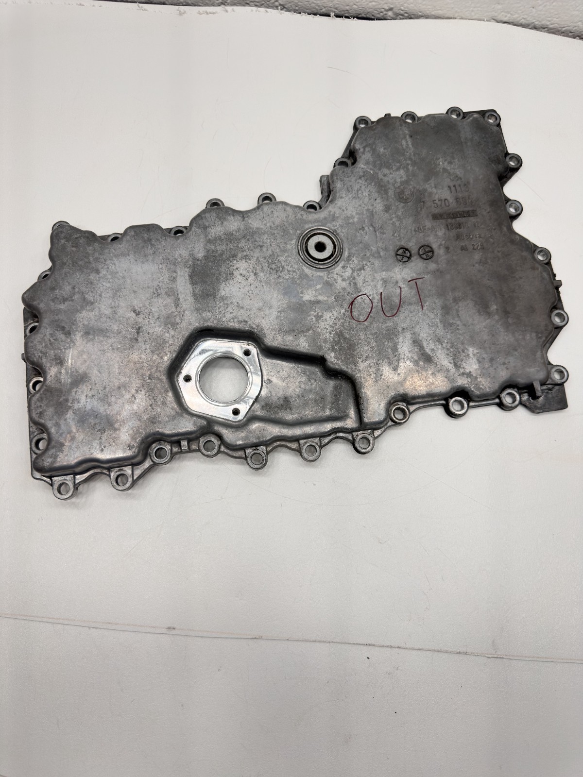 10-19 BMW F01 F02 750Li xDRIVE 650i 550i ENGINE OIL PAN LOWER BOTTOM 7570694 OEM