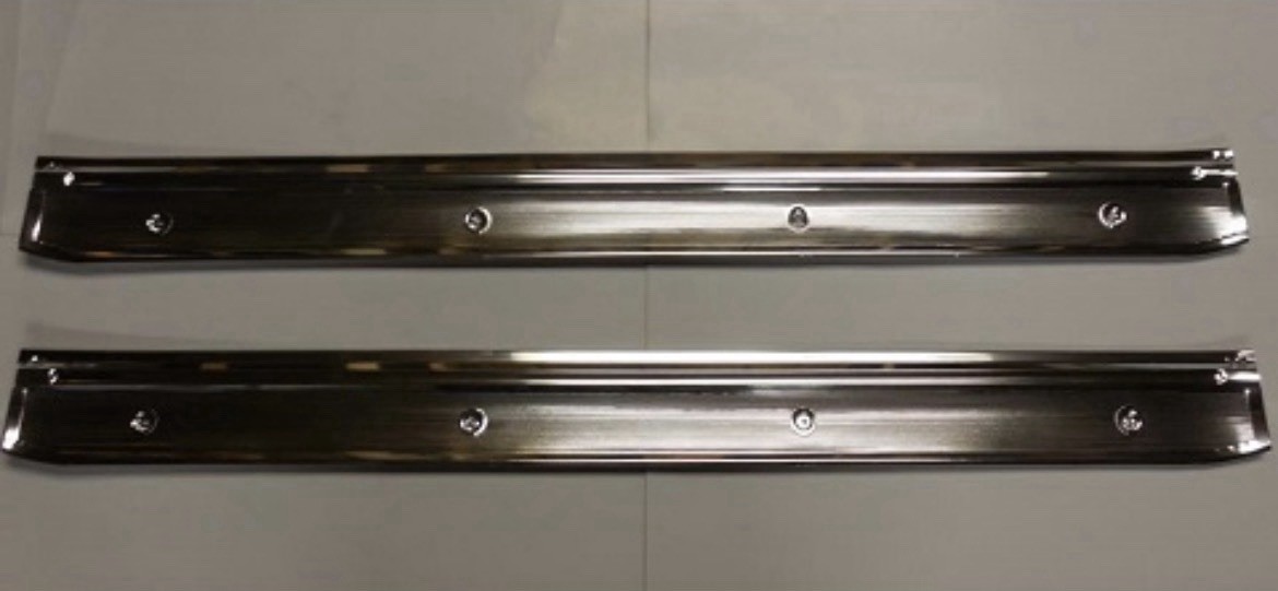 NEW PAIR OF 1968-70 DODGE, PLYMOUTH B-BODY INTERIOR DOOR SILL PLATES NICE