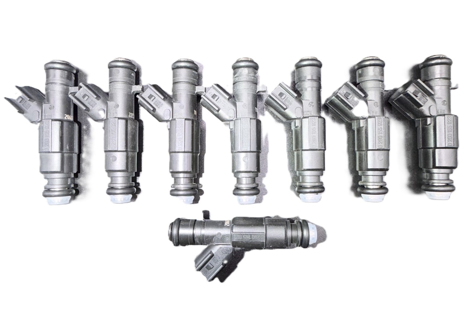 05-10 Ford Mustang GT 4.6L 4-Hole Bosch Set of 8 Fuel Injectors