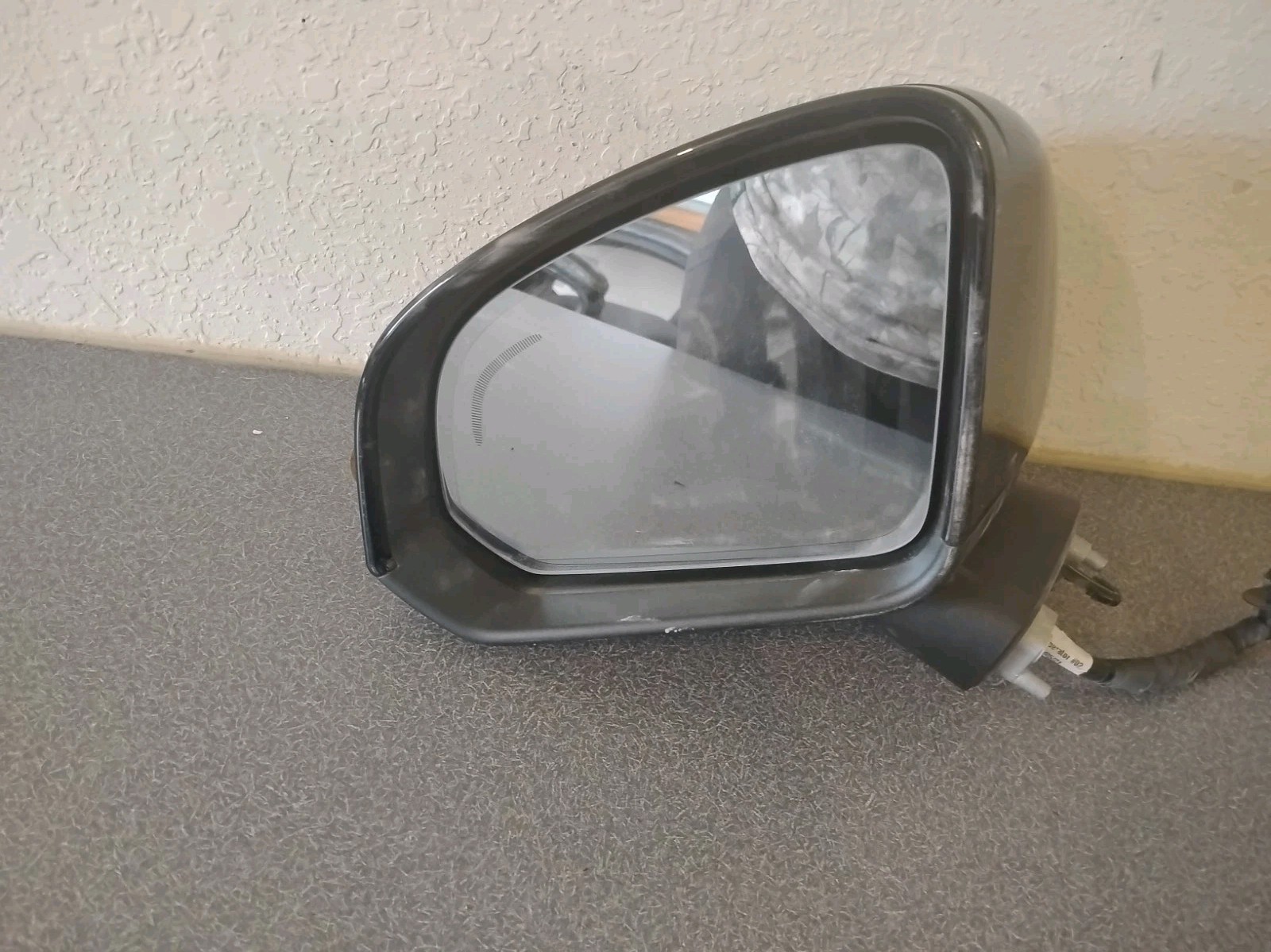 2019-2022 Volvo XC40 OEM Left Drivers Side Mirror W/Blind Spot/Autodim 2019-2022 Volvo XC40 OEM Left Drivers Side Mirror W/Blind Spot/Autodim