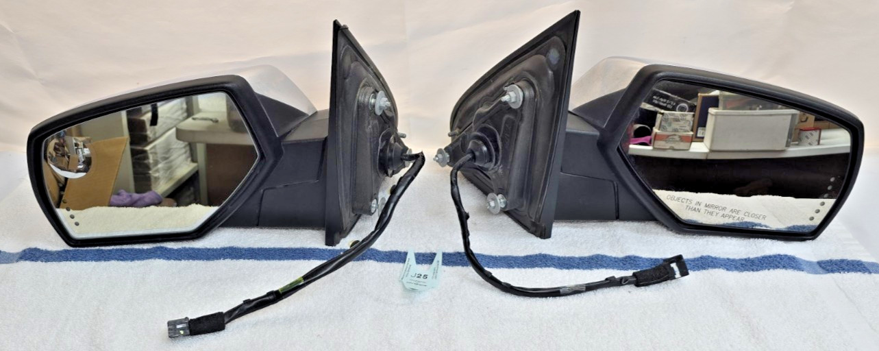 2014-2018 Silverado Sierra SLT 1500 Side Mirrors Chrome OEM Power/Heated/Signals 2014-2018 Silverado Sierra SLT 1500 Side Mirrors Chrome OEM Power/Heated/Signals