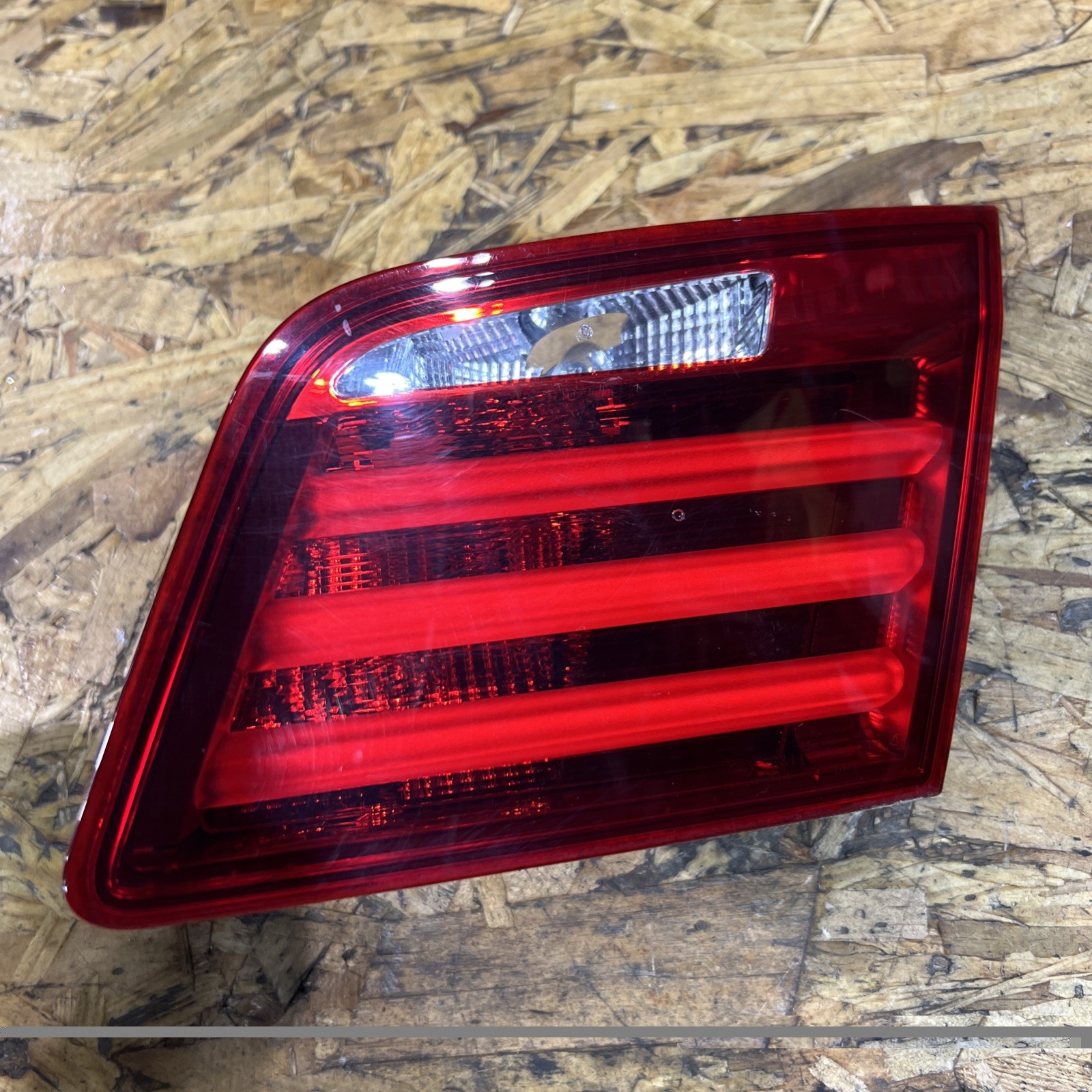 ✅11-13 OEM BMW F10 528 535 550 Rear Right Passenger Side Inner Trunk Tail Light