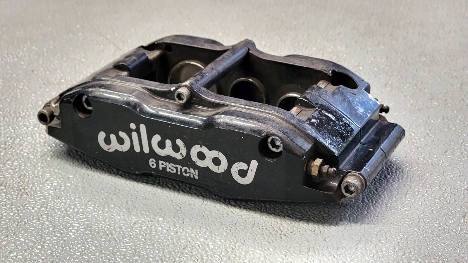 Wilwood 6 Piston Brake Caliper Radial Mount USED  120-12002-BK FNSL6R RH