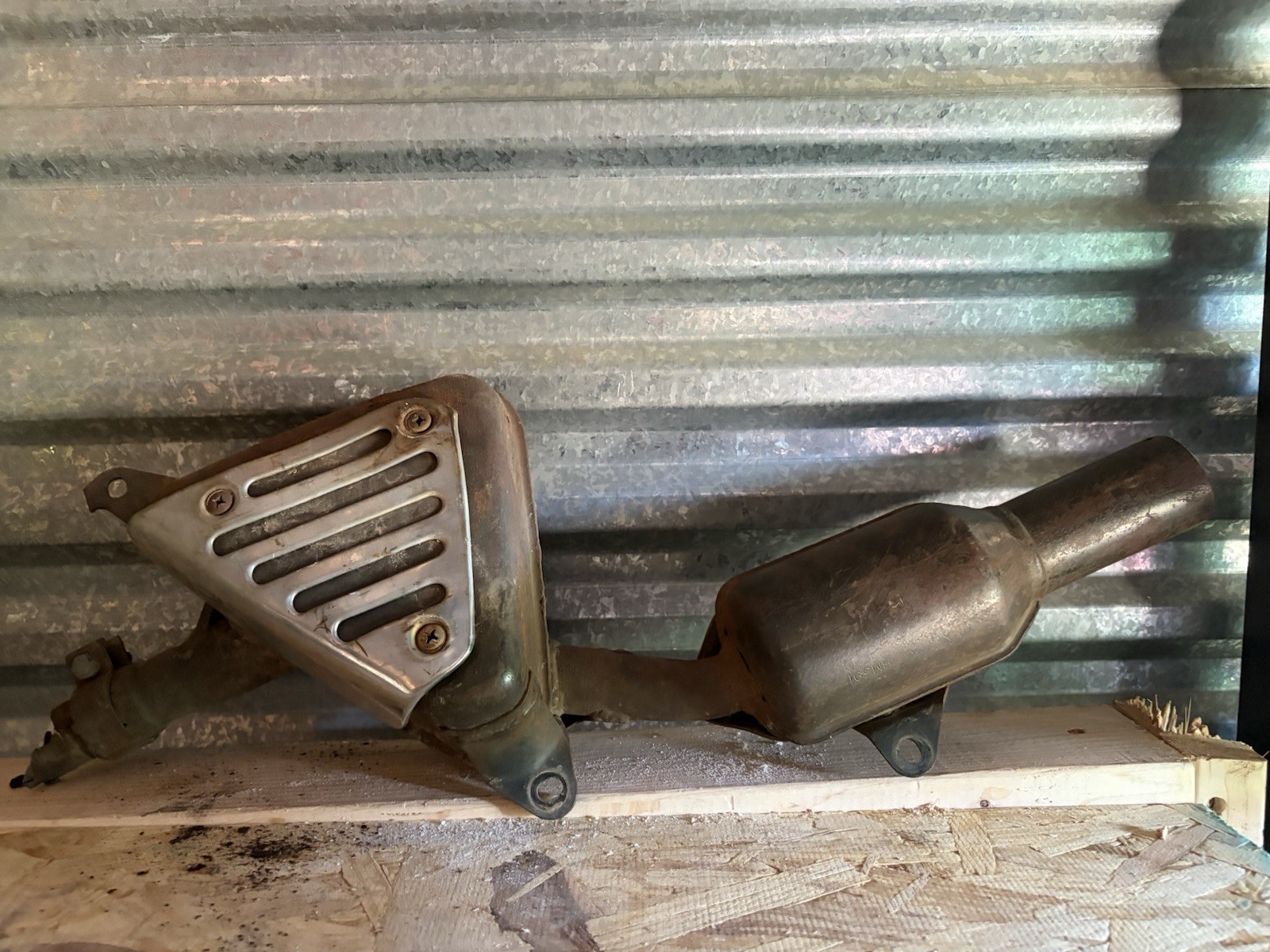 1976 HONDA XL175 XL 175 OEM MUFFLER EXHAUST NEEDS REPAIR OR PARTS 1976 HONDA XL175 XL 175 OEM MUFFLER EXHAUST NEEDS REPAIR OR PARTS