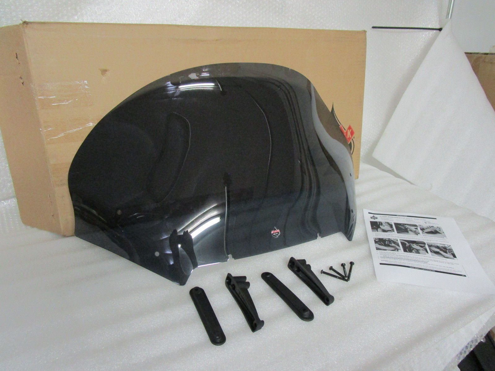24-26 Harley Road Glide Gen-3 Klock Werks Pro-Touring Flare Windshield 15