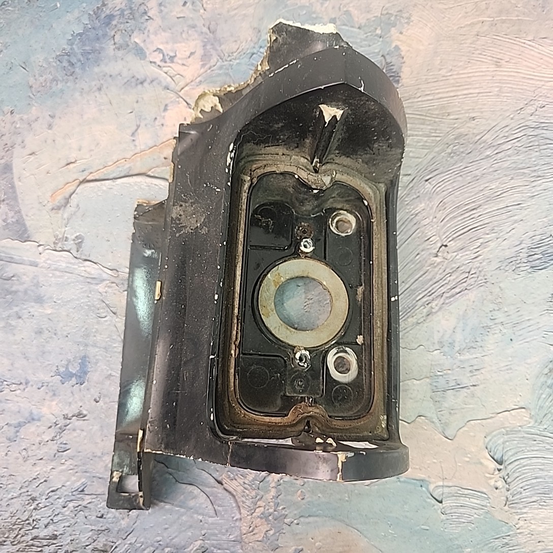 GM 480661 Park Light Housing Mount  1971-1972 Pontiac GP Fiberglass Black RH OEM