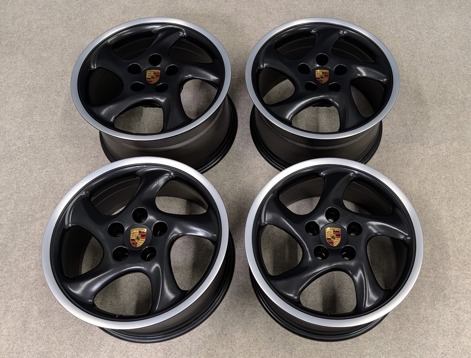 4 Porsche 911 993 996 Carrera Turbo Twist Style 18\