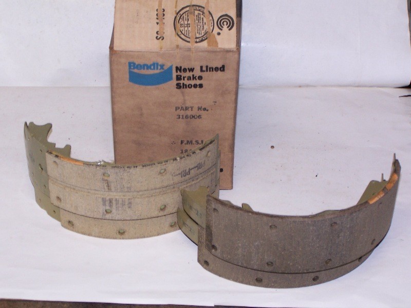 1962-1969 Dodge, Plymouth B&C Body High-Perf 11x3 Brake Shoes for Auto Adjusters