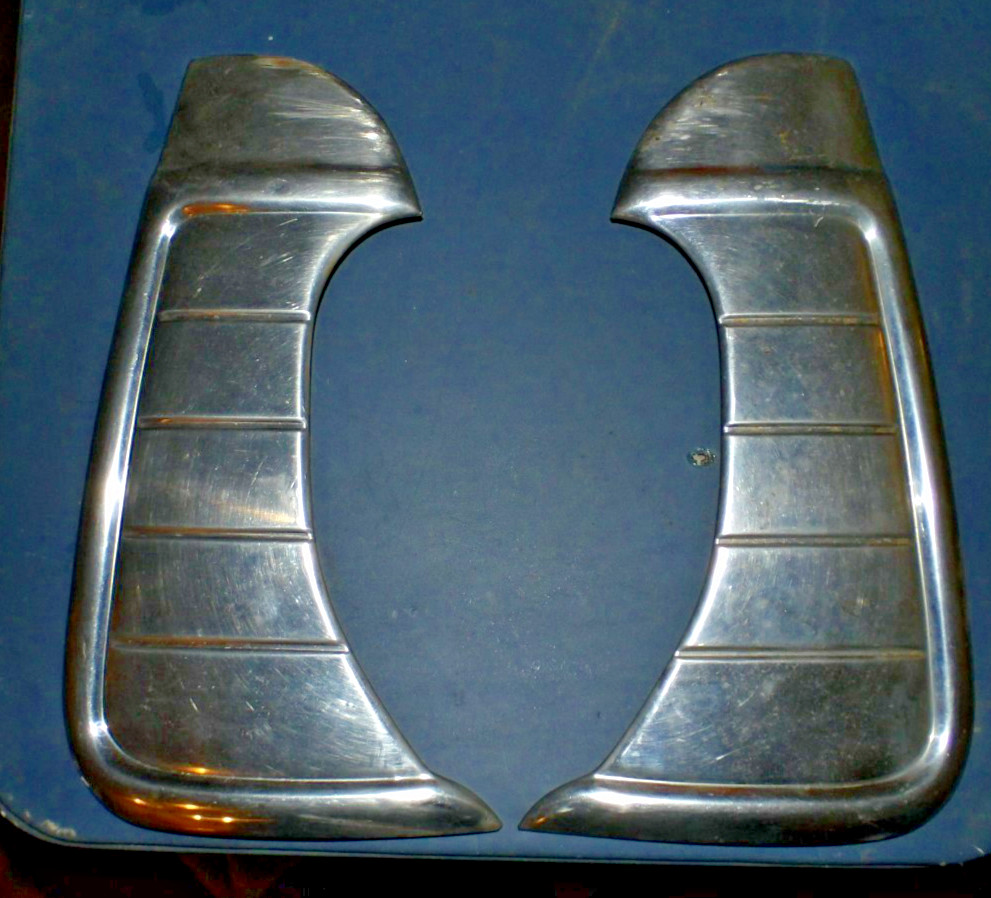 1949 1950 Plymouth Gravel Stone Deflector OEM  RH P18 P19 P20 Suburban MoPaR