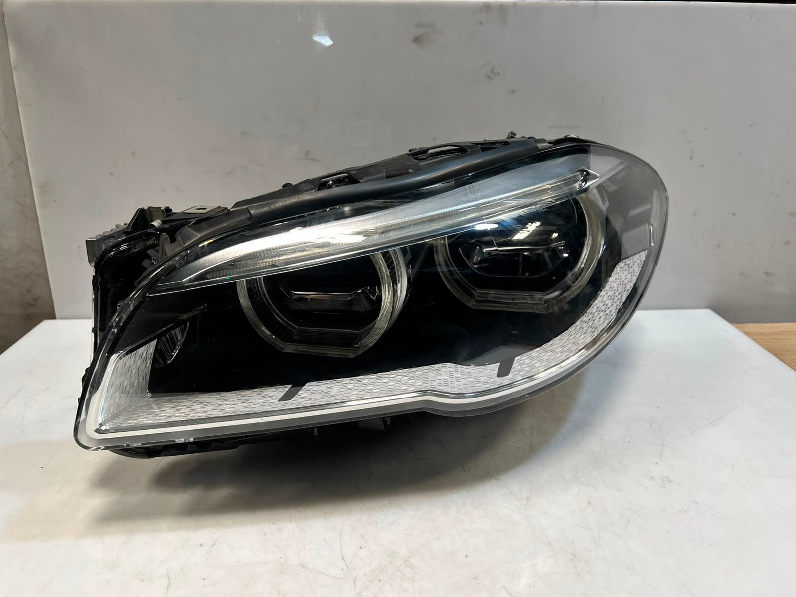 2015-2018 BMW M5 5 Series F10 F11 LCI Adaptive Led Headlight Left 7460597 ECE 2015-2018 BMW M5 5 Series F10 F11 LCI Adaptive Led Headlight Left 7460597 ECE