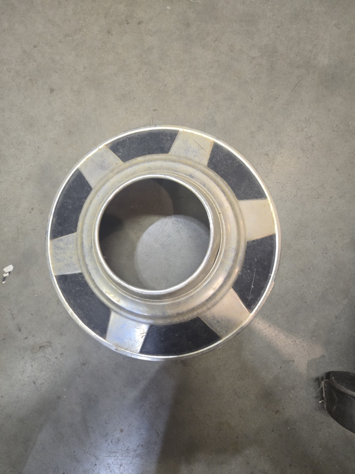 One Genuine Chevy K30 GMC K3500 Dog Dish Hubcaps 1978 1991 4WD 4x4 Dana 60 One Genuine Chevy K30 GMC K3500 Dog Dish Hubcaps 1978 1991 4WD 4x4 Dana 60