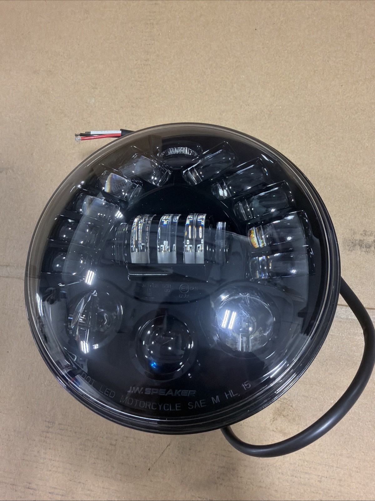 JW SPEAKER 7 INCH ADAPTIVE PEDESTAL MOUNT LED HEADLIGHT 8791   T26S2
