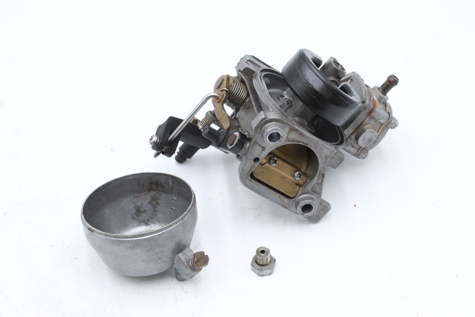 13200-93900 Suzuki DT9.9 DT15 9.9 15 HP 1983-1993 Carburetor Carb Outboard 13200-93900 Suzuki DT9.9 DT15 9.9 15 HP 1983-1993 Carburetor Carb Outboard