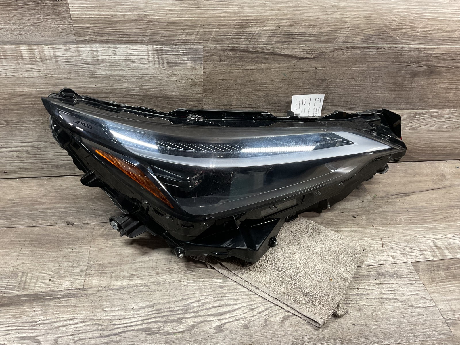 USED - 2022-2025 Lexus NX350 R Headlamp LED - OEM USED - 2022-2025 Lexus NX350 R Headlamp LED - OEM