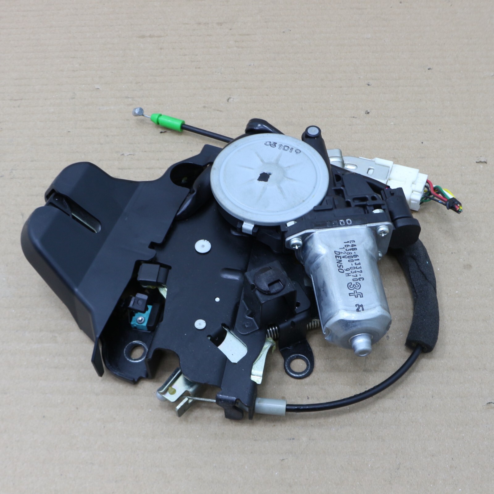 Lexus LS460 2007-2012 OEM Trunk Lock Latch Back Door Actuator Motor 64650-50040