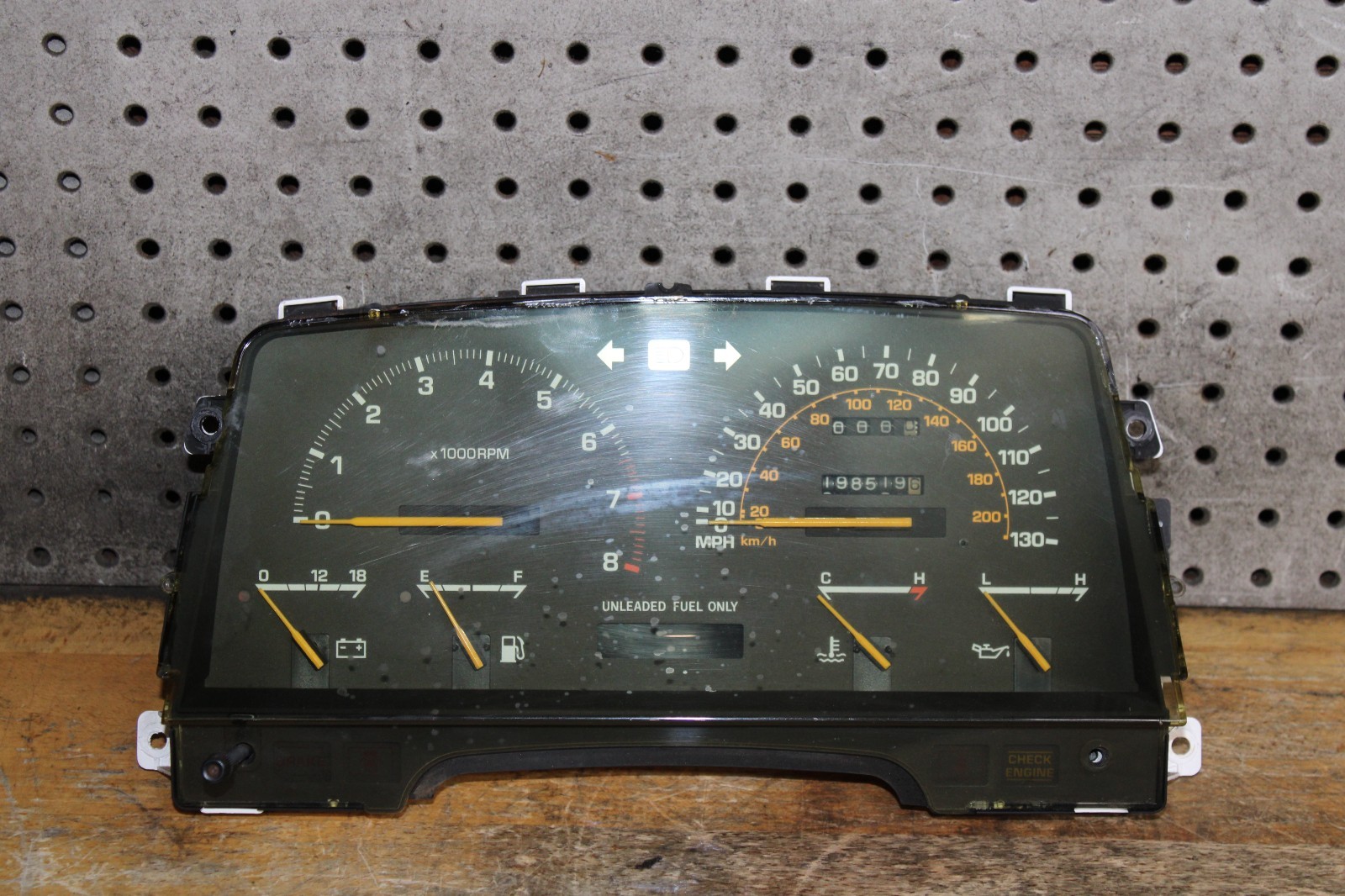 84 85 Toyota Celica GT 130mph Instrument Gauge Cluster Speedometer OEM 84 85 Toyota Celica GT 130mph Instrument Gauge Cluster Speedometer OEM