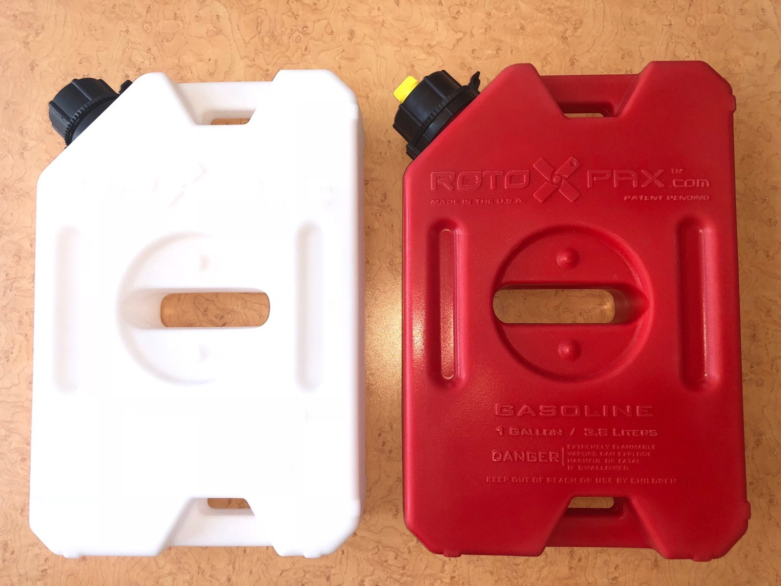 Set Rotopax 1 Gal Water & 1 Gal Gas  For Jeep-ATV-UTV-Polaris RZR