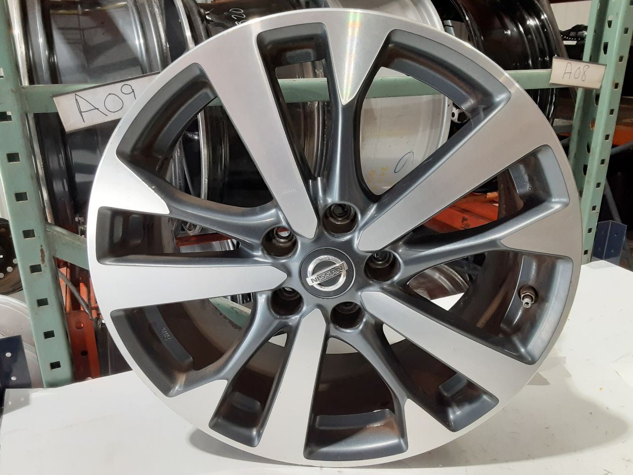 Wheel 18x7-1/2 Alloy 10 Spoke Sr Machined And Painted Fits 16-17 ALTIMA 850