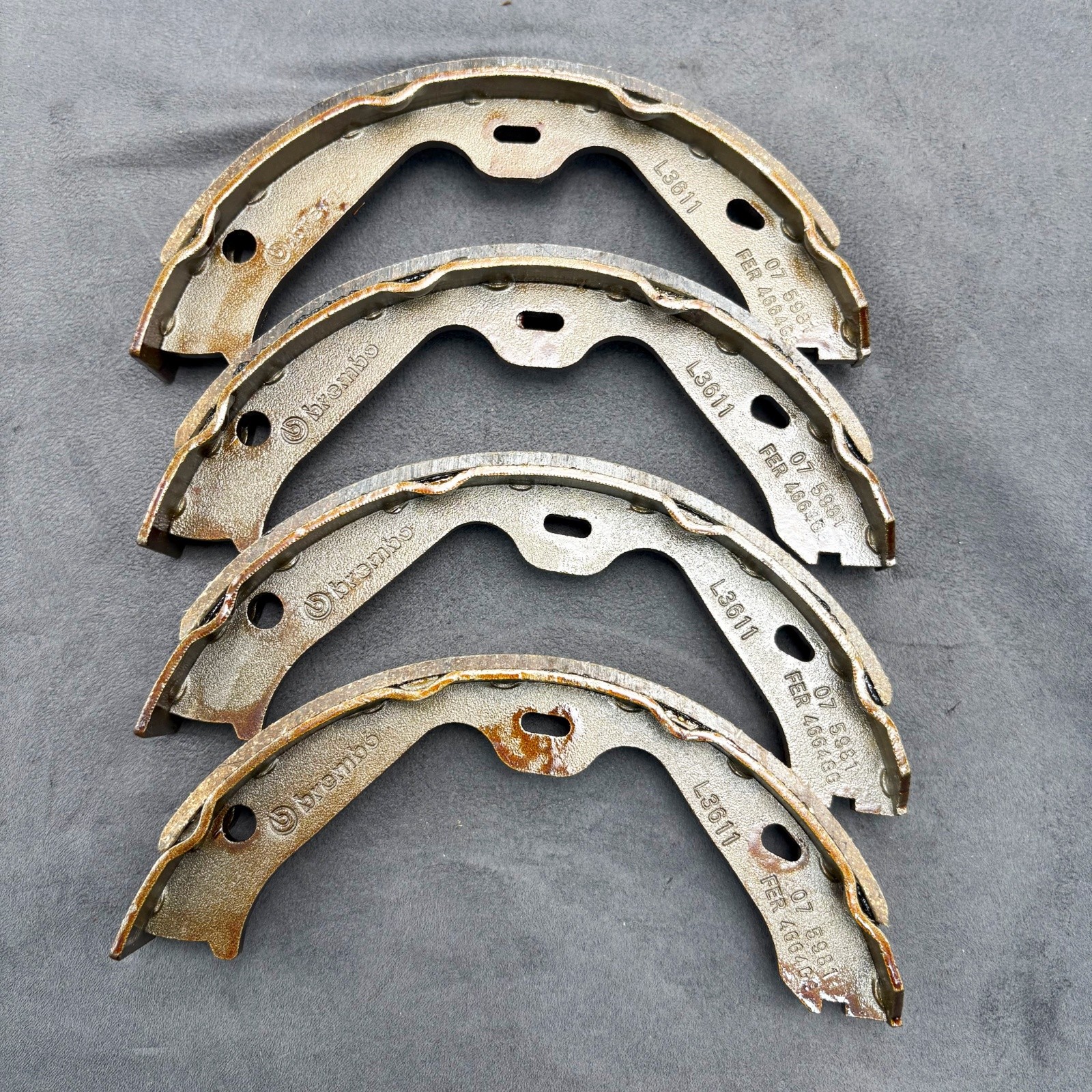 4PCS Parking Break Shoe For Ferrari 458 California California T F12 240948