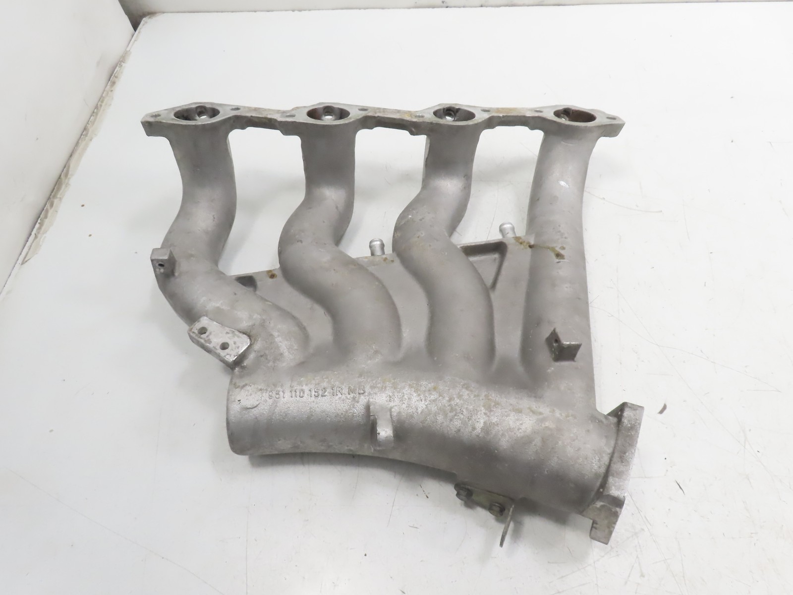 Porsche 944 Turbo 951 #1323 Intake Manifold, OEM 44.51 2.5L 951 9511101521R Porsche 944 Turbo 951 #1323 Intake Manifold, OEM 44.51 2.5L 951 9511101521R