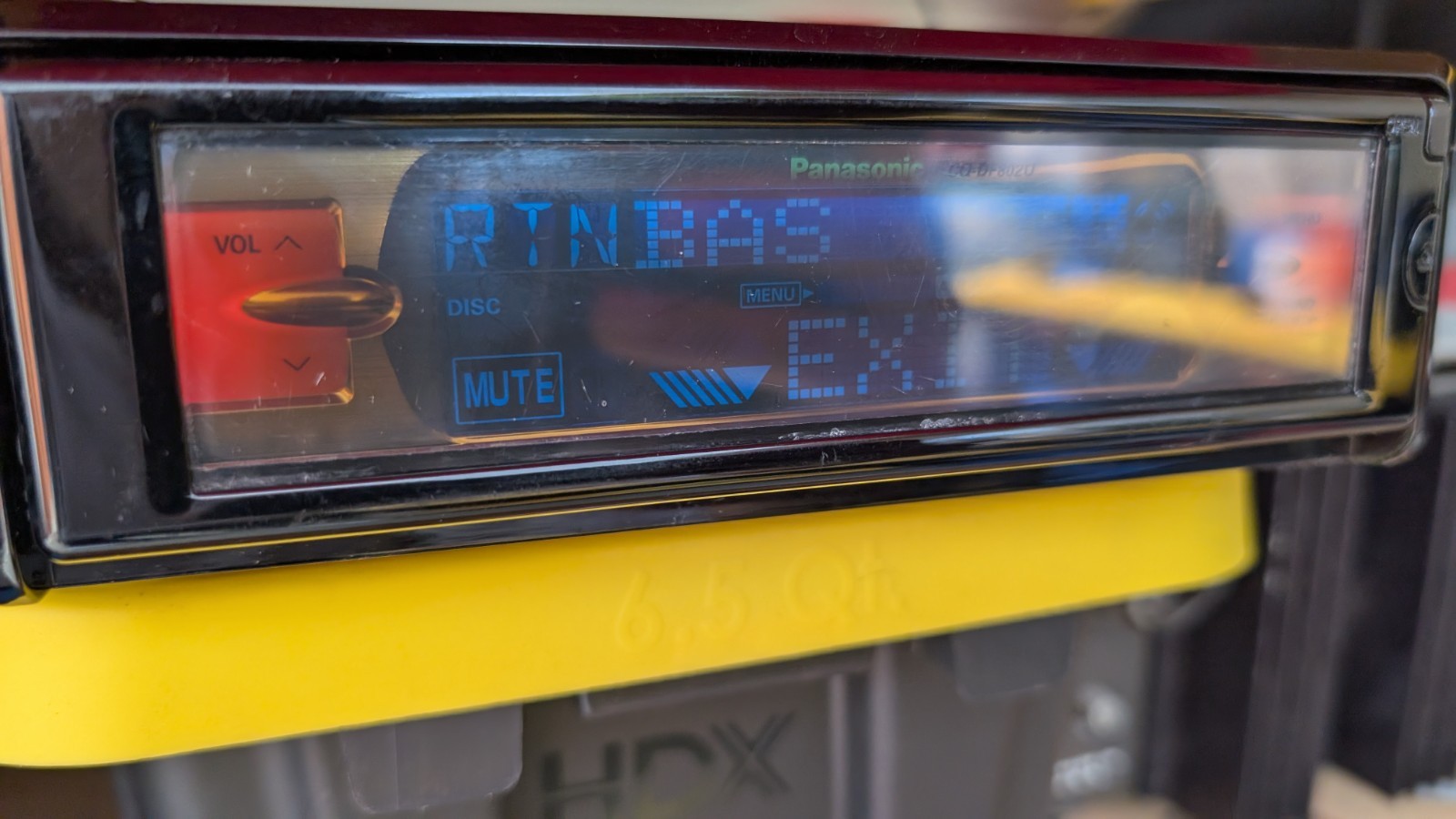 Panasonic CQ-DF802U Smart Touch Color Screen Radio Car Stereo Vintage Bluetooth Panasonic CQ-DF802U Smart Touch Color Screen Radio Car Stereo Vintage Bluetooth