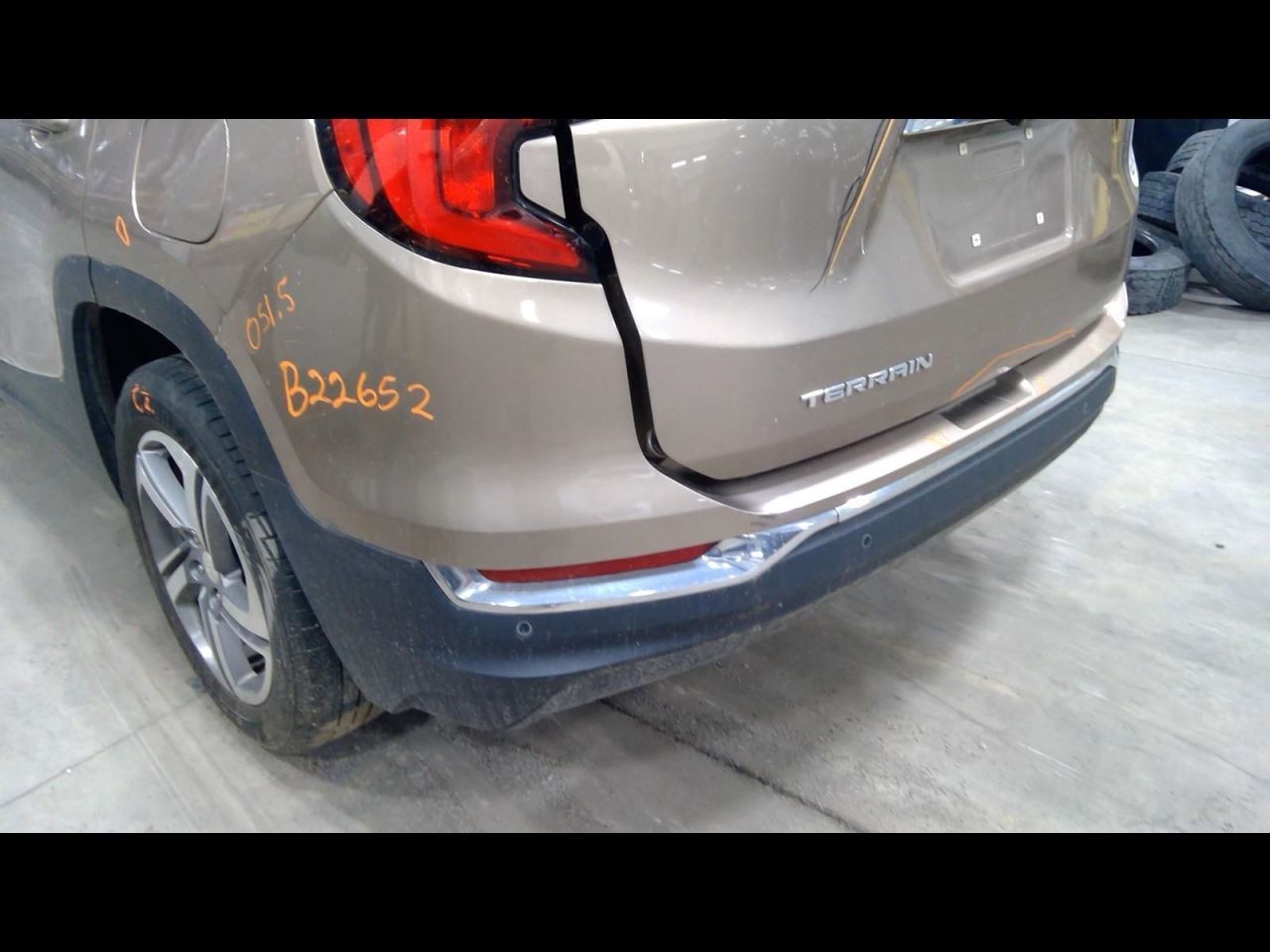 (LOCAL PICKUP ONLY) Rear Bumper Slt With Park Assist Fits 18-24 TERRAIN 964791