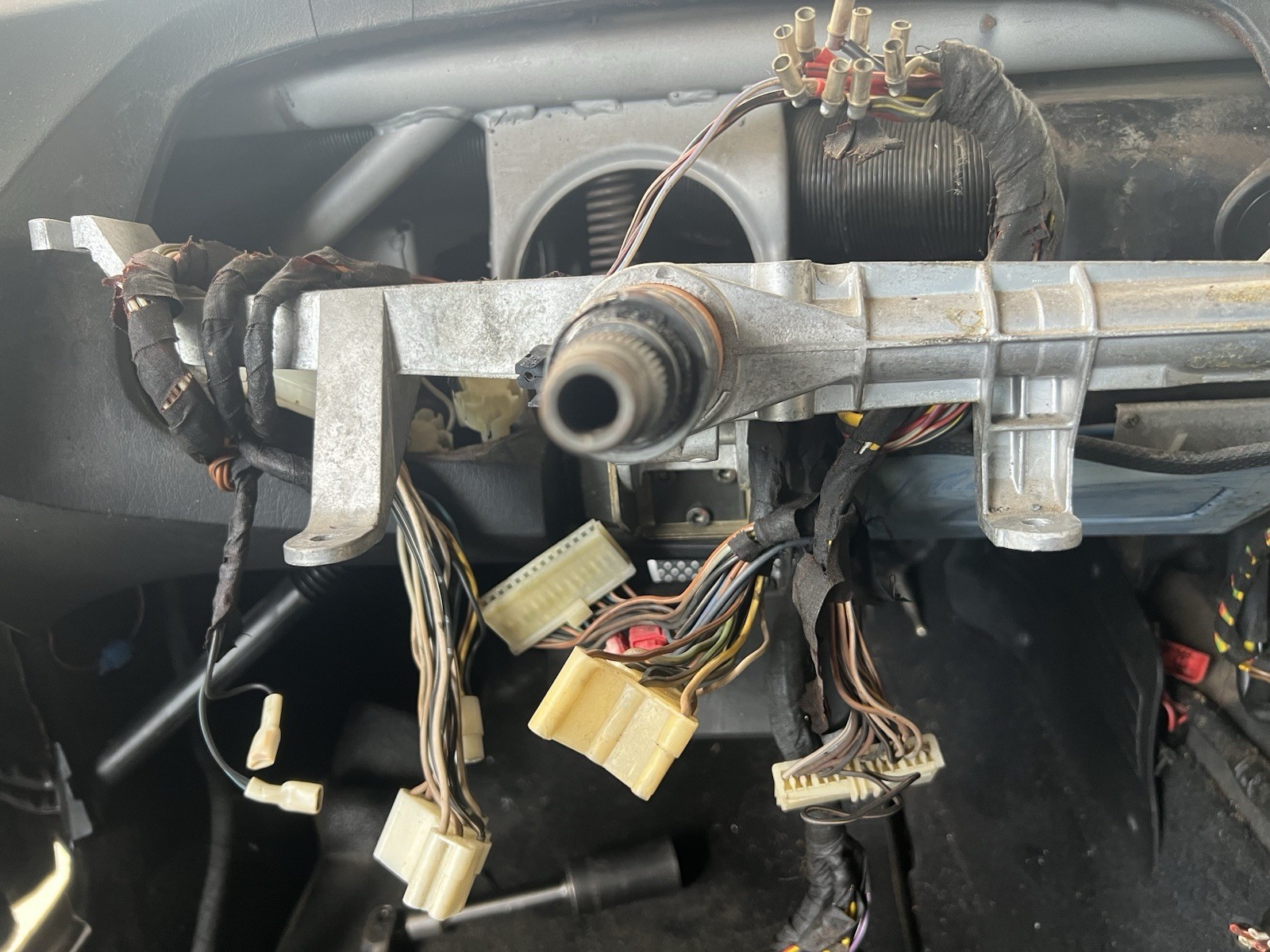 1982 Porsche 928 Behind Cluster Ignition Wire Pig Tails Pigtails Wire Harness 1982 Porsche 928 Behind Cluster Ignition Wire Pig Tails Pigtails Wire Harness