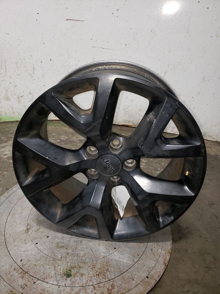 Wheel 17x7-1/2 Road Wheel Painted Fits 14-18 CHEROKEE 1609976