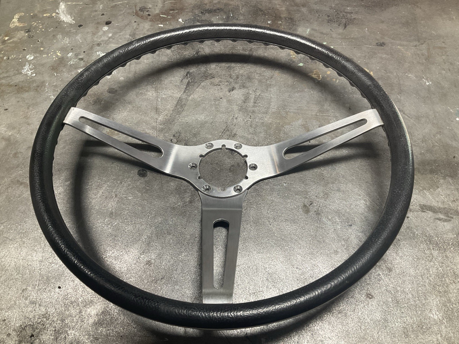 C3 CORVETTE 1969- 1975 OEM STEERING WHEEL C3 CORVETTE 1969- 1975 OEM STEERING WHEEL