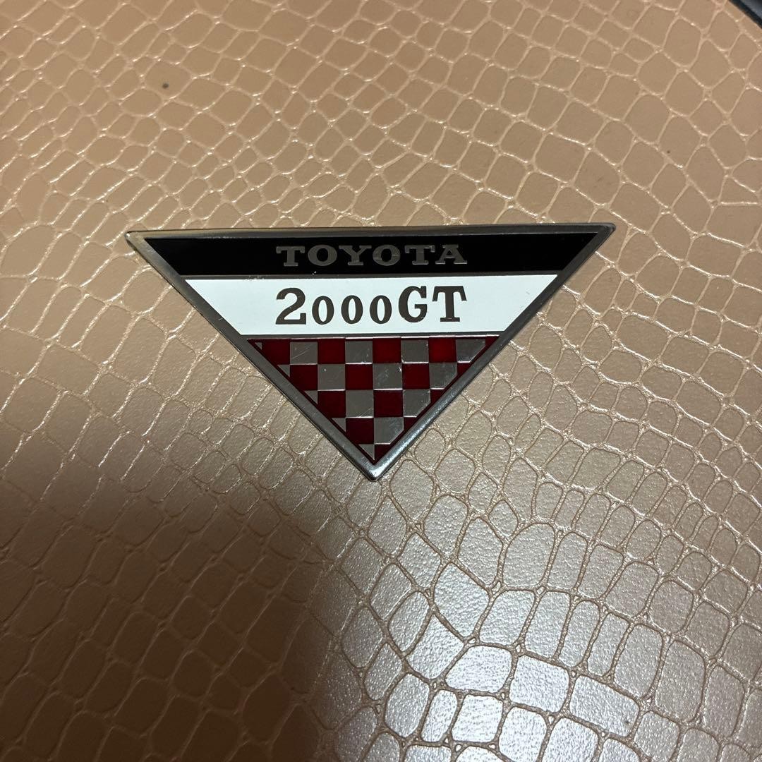 TOYOTA 2000GT ShiPPo emblem