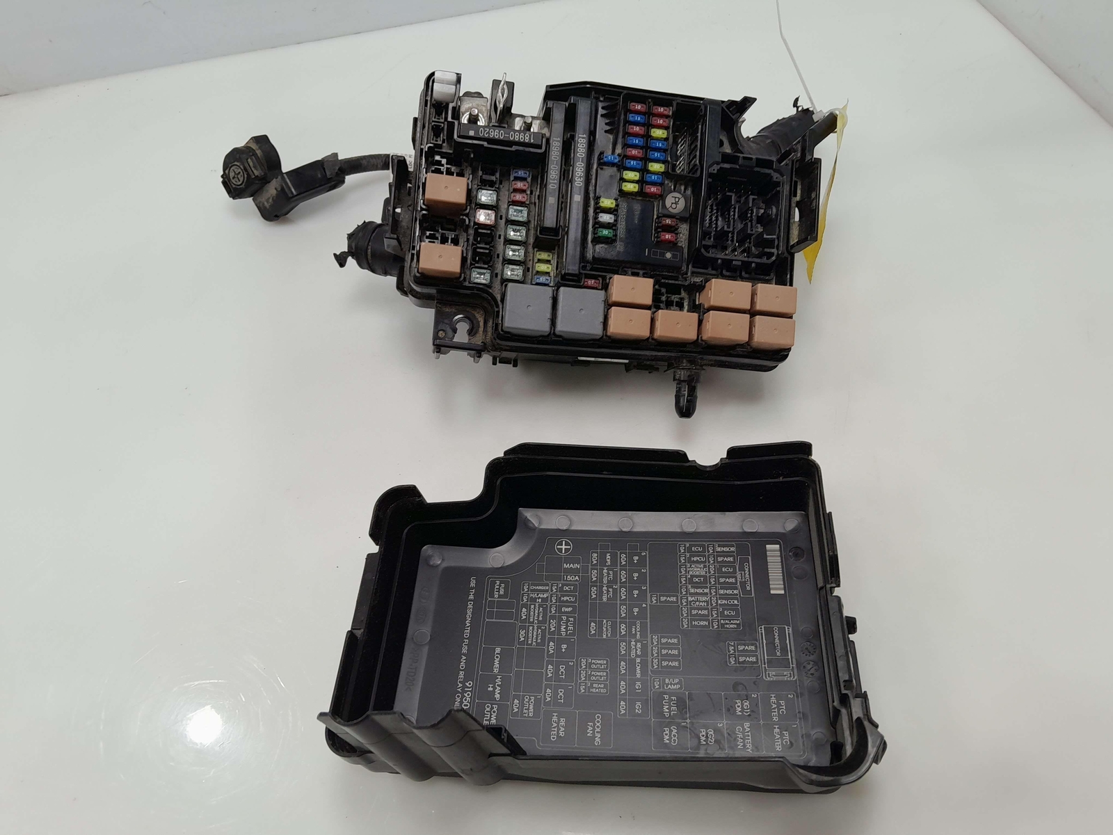 17-18 Hyundai Ioniq Hybrid Engine Fuse Box Relay Junction Block OEM 91205G2162
