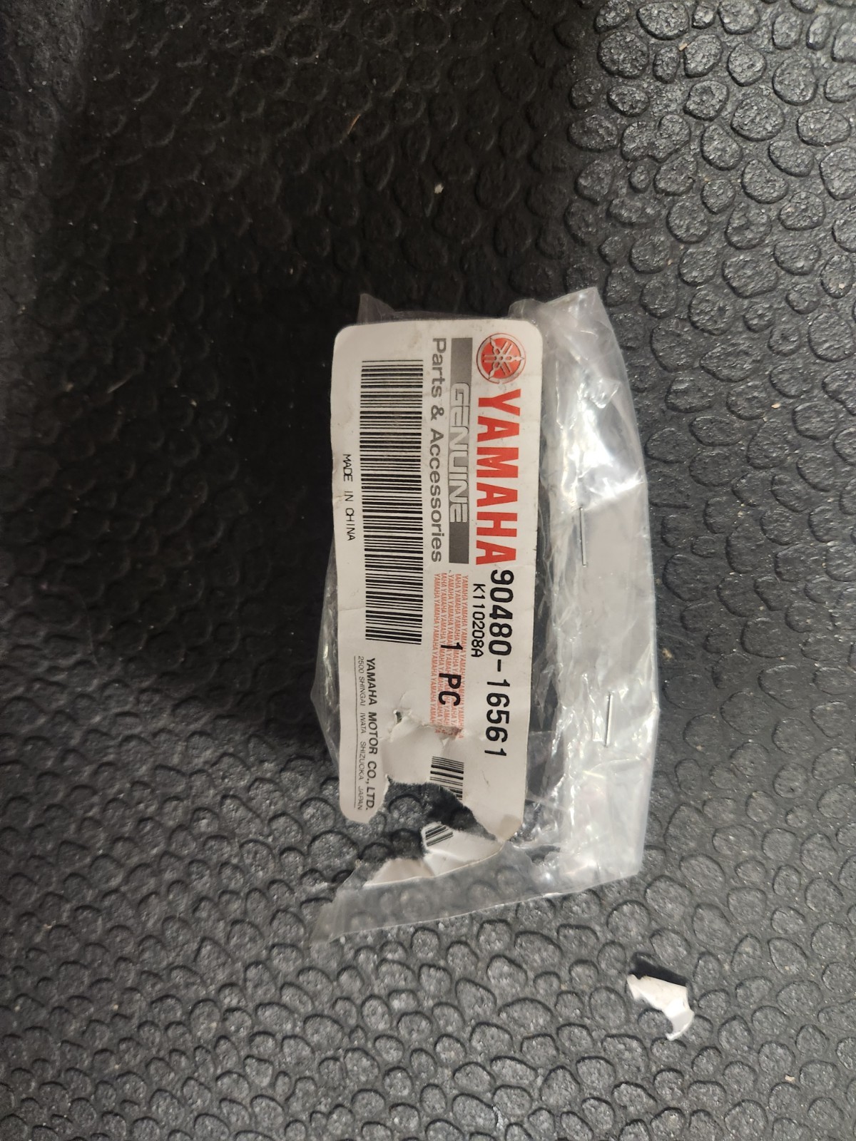 Yamaha Genuine Grommet - 90480-16561-00 Yamaha Genuine Grommet - 90480-16561-00