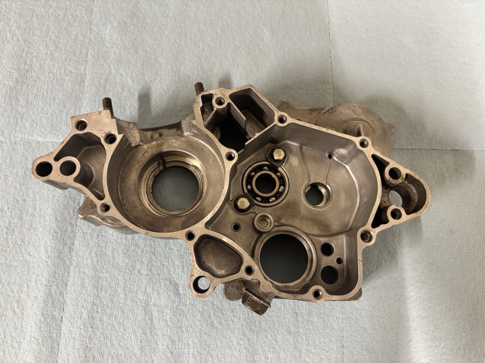 2005 05-07 Honda CR85R Right Side Engine Case Crankcase 2005 05-07 Honda CR85R Right Side Engine Case Crankcase