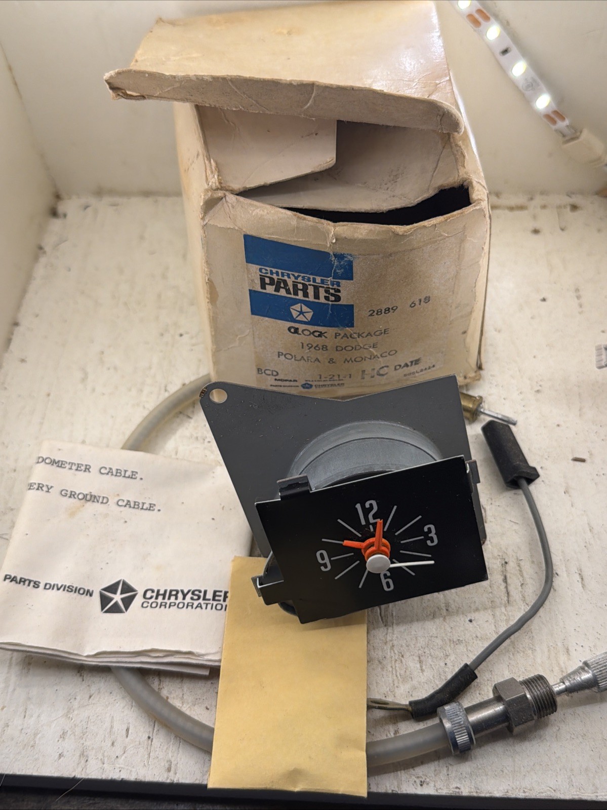 NOS OEM Mopar 2889618 clock package 1968 Dodge Polara 1968 Dodge Monaco New NOS OEM Mopar 2889618 clock package 1968 Dodge Polara 1968 Dodge Monaco New