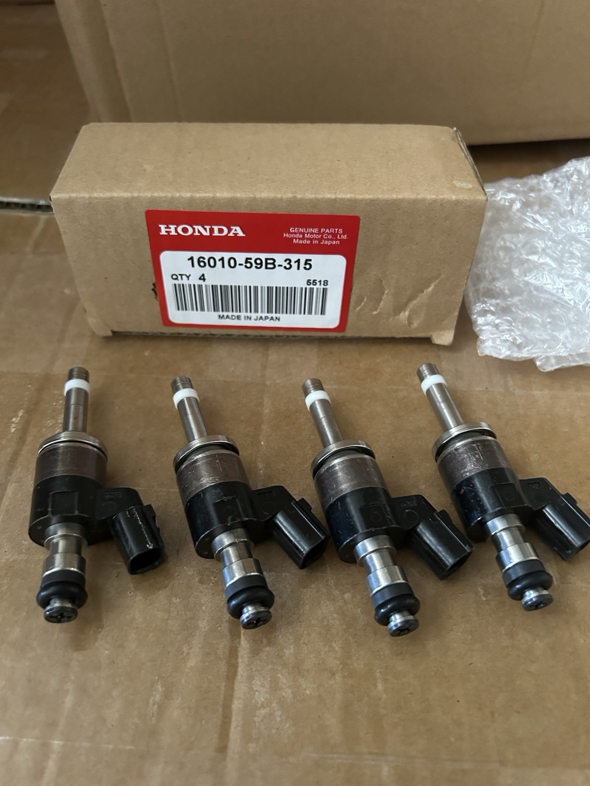 4pcs Fuel Injectors 16010-59B-315 4pcs Fuel Injectors 16010-59B-315