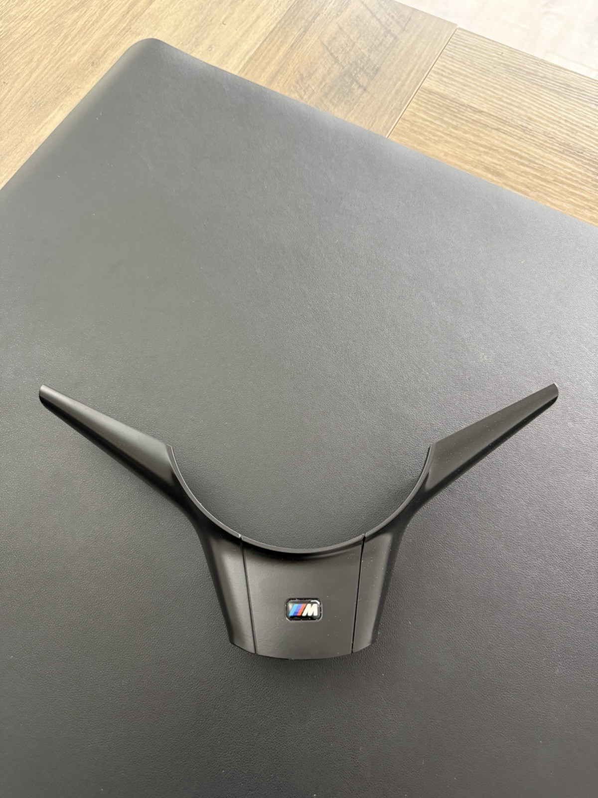 Genuine BMW E60 E61 E63 E64 M5 M6 M Steering Wheel Trim 32347841044 AS IS Genuine BMW E60 E61 E63 E64 M5 M6 M Steering Wheel Trim 32347841044 AS IS