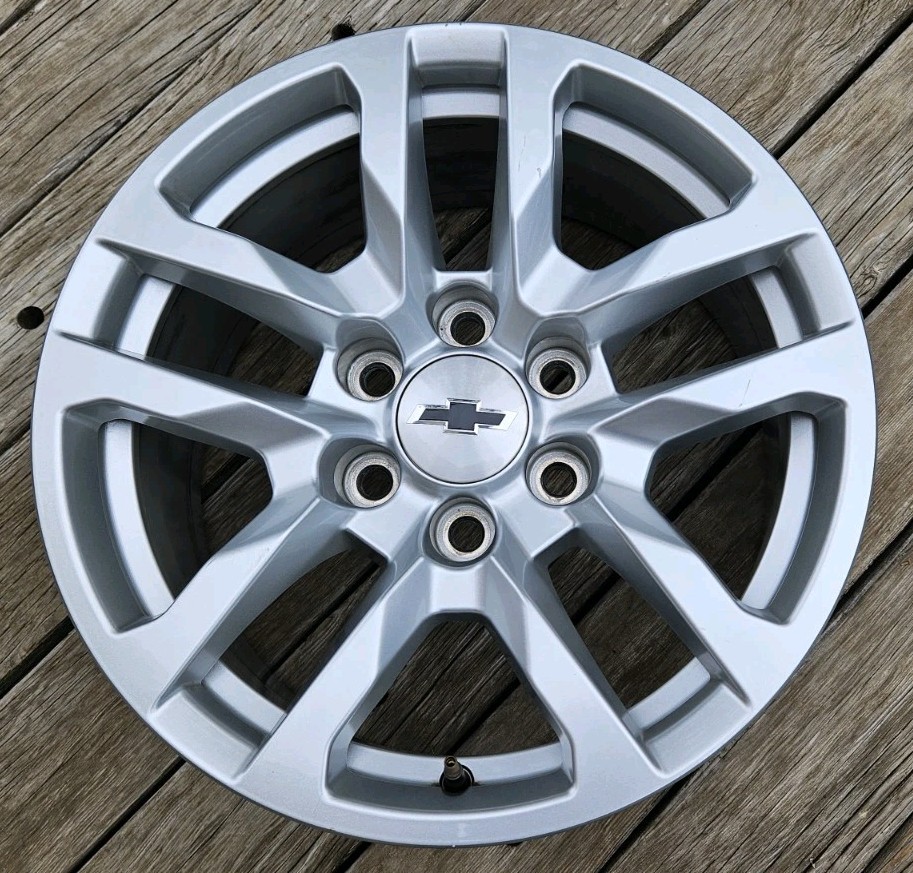 NiCe Chevy Silverado GMC Sierra 1500 Tahoe Yukon OEM Wheel 18” Factory Rim 5912
