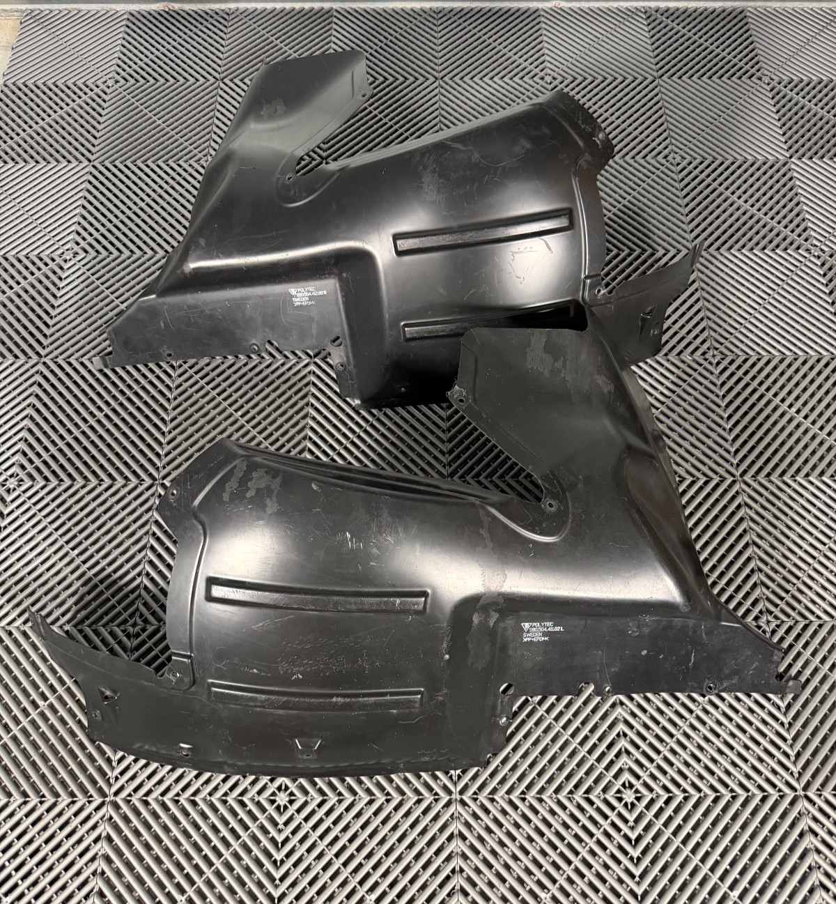 PORSCHE CARRERA GT Front Fender Liners Left and Right Genuine OEM 980