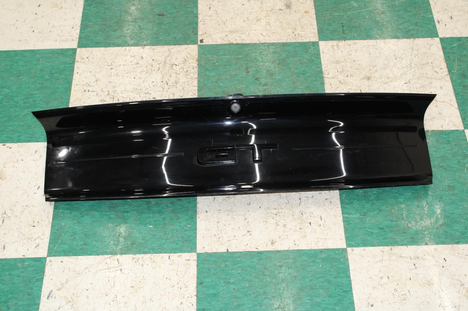18-22 Mustang GT Gloss Black Rear Trunk Hatch Finish Panel OEM Factoryoe WTY OE 18-22 Mustang GT Gloss Black Rear Trunk Hatch Finish Panel OEM Factoryoe WTY OE