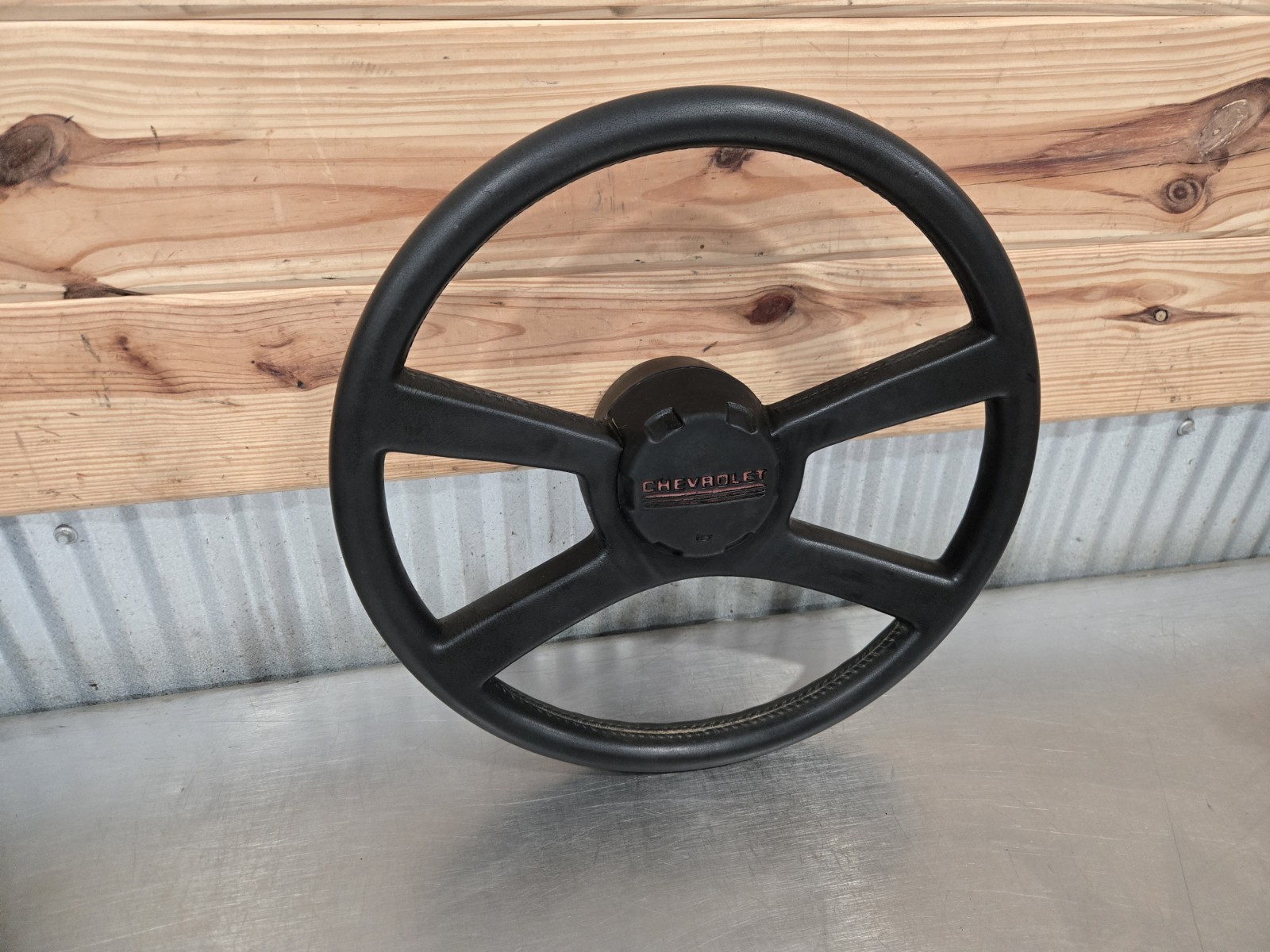 NEAR BRAND NEW LOOKING 88-94 Chevy GMC Truck C/K Steering Wheel HARD FIND CLEAN NEAR BRAND NEW LOOKING 88-94 Chevy GMC Truck C/K Steering Wheel HARD FIND CLEAN