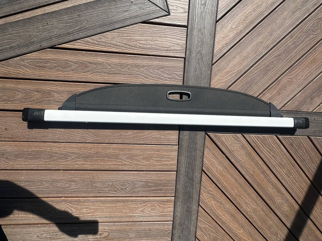 2015-2020 HYUNDAI TUCSON CARGO COVER OEM SUN SHADE SECURITY REAR CARGO AREA 2015-2020 HYUNDAI TUCSON CARGO COVER OEM SUN SHADE SECURITY REAR CARGO AREA