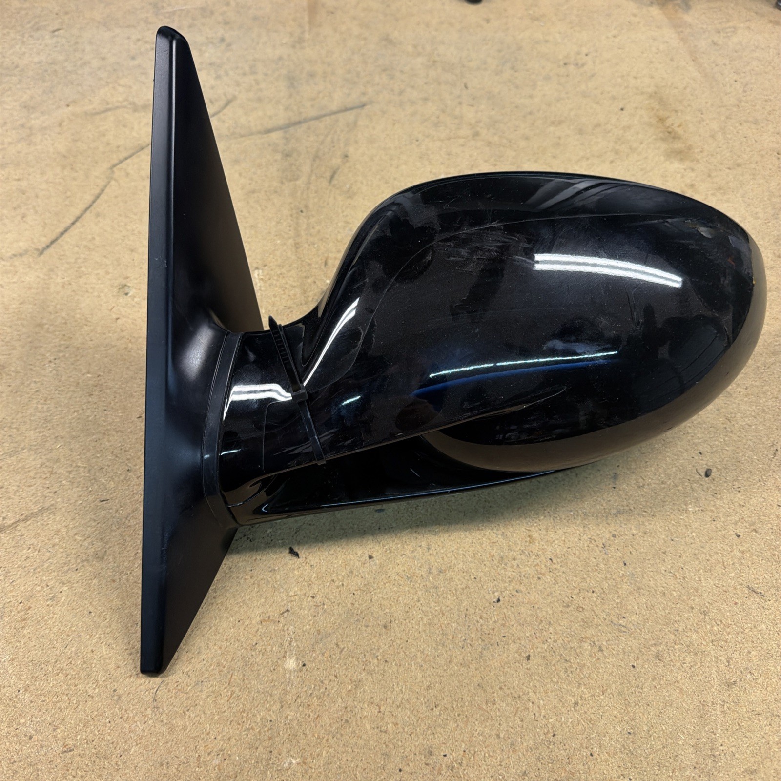 05 06 07 08 Porsche 911 997 Carrera turbo Left Driver Side Mirror 05 06 07 08 Porsche 911 997 Carrera turbo Left Driver Side Mirror